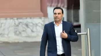 El gobernador Valdés, anunció que los trabajadores estatales activos y jubilados recibirán un aumento